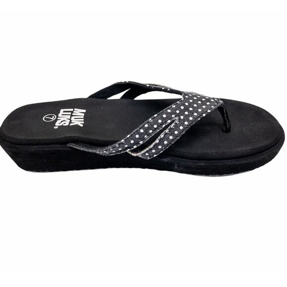 New Women's Muk Luks Sandals Black Polka Dot Halley Flip Flops 7 - Picture 2 of 6